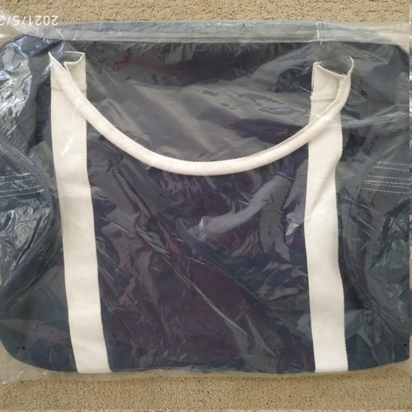 New Lorna Jane Gym College Sport Duffel bag - Picture 4 of 4